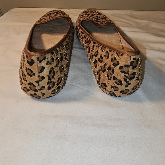 Ugg Leopard beaded leather flats size US 9 - Picture 4 of 7